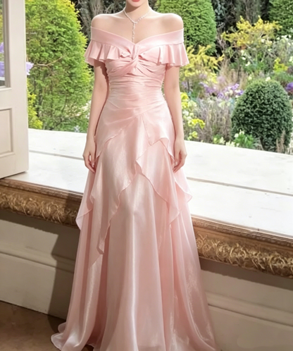 Elegantes pinkfarbenes, schulterfreies Satin-Rüschen-Oberteil A-Linien-Brautjungfernkleid DP8369