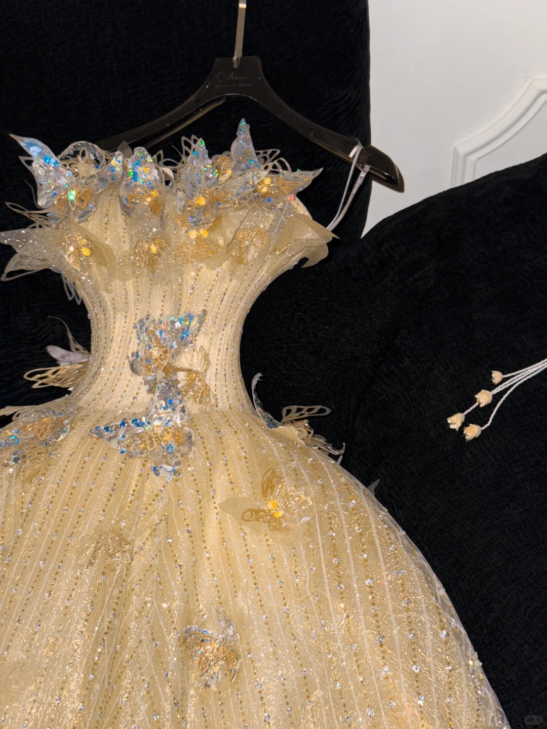 Gorgeous Shiny Yellow Sequin Beaded 3D Butterflies A-Line Floor-length Evening Dress Prom Dresses DP6200