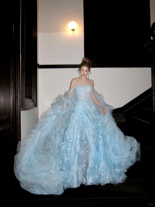Wunderschönes glänzendes hellblaues trägerloses A-Linien-Tüll-Brautkleid, Ballkleid, Abendkleid DP6248