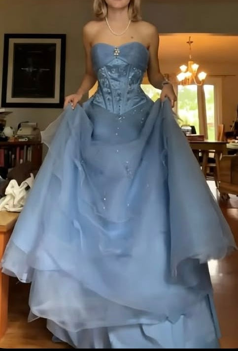 Elegant Dusty Blue Layered Tulle Beaded Strapless Sweetheart A-Line Prom Dress DP8551