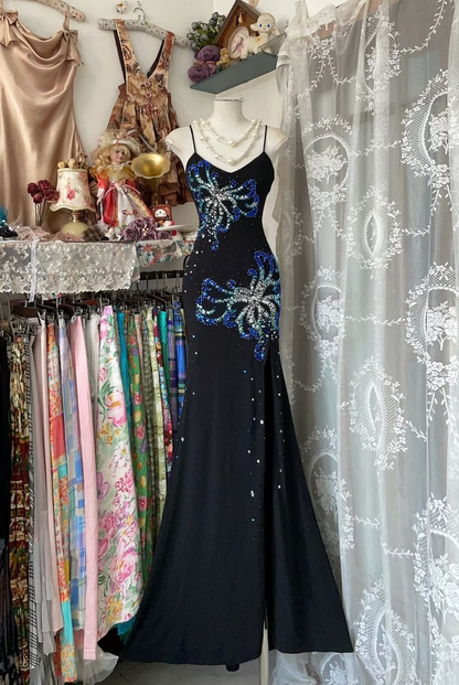Glamorous Black Beaded Spaghetti Strap Mermaid Evening Gown DP7913