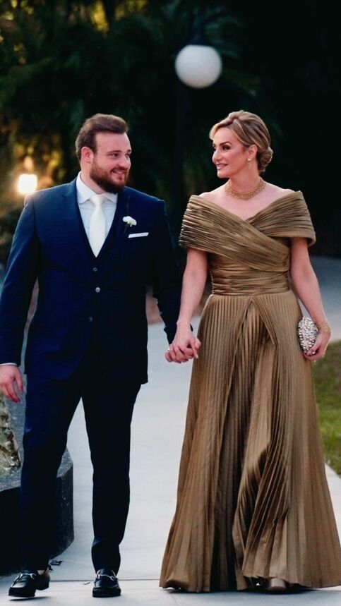 Elegant Metallic Gold Off-Shoulder Pleated Maxi Mother of the Bride Dress DP7148