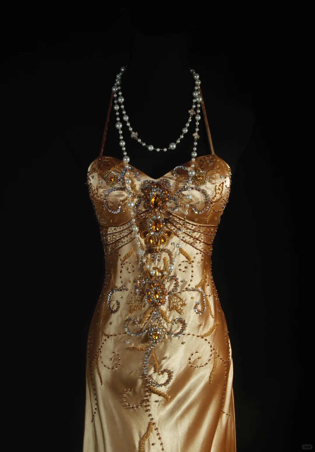 Glamorous Champagne Gold Satin Sweetheart Sheath Beaded Halter-Neck Evening Gown DP7380