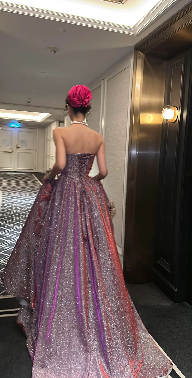 Glamouröses, lilafarbenes Glitzer-Ballkleid für Sweet 16 Quinceañera, DP7920