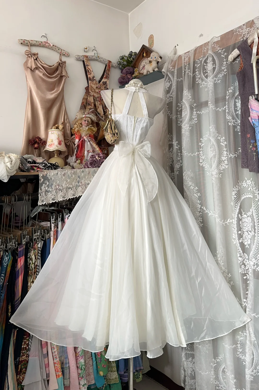 Vintage White Two-Piece V-Neck Evening Gown Sleeveless Wrap Top & Chiffon Skirt Prom Dress DP8329