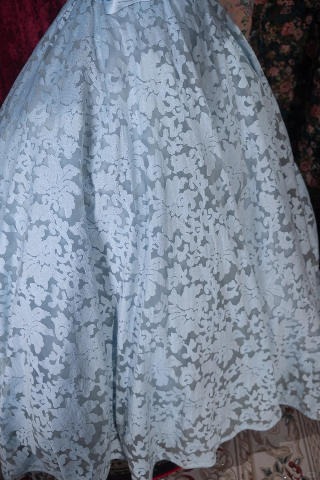 Elegant Blue Floral Lace Sleeveless V-Neck Ball Gown DP8351