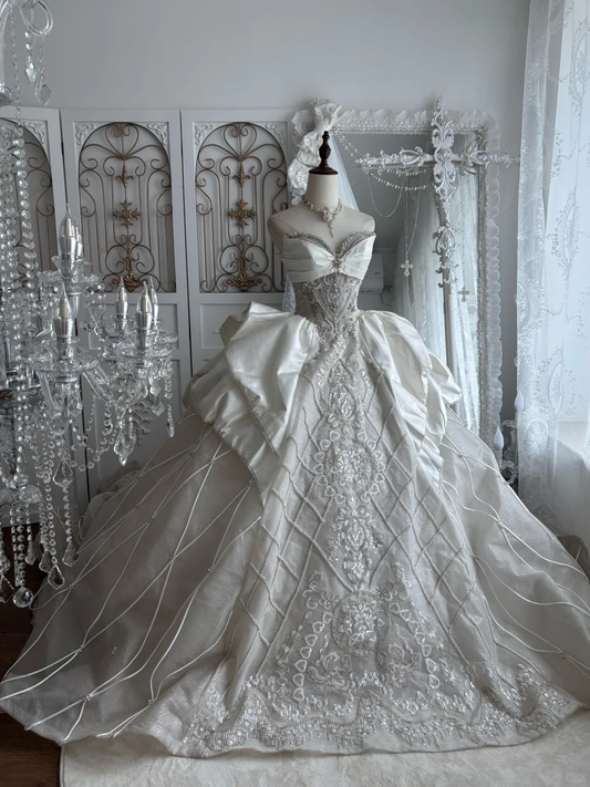 Luxury Ivory Strapless Sweetheart Wedding Dress Beaded Lace Embellished Royal Bridal Gown DP8246