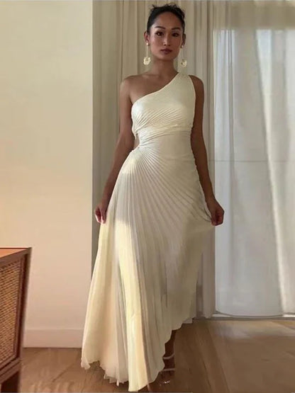 Elegant Cream One-Shoulder Pleated Asymmetric Hem Prom Dress DP8488