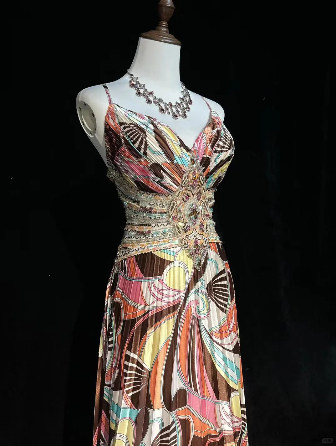 Vintage-Inspired Retro Print Spaghetti Strap Sweetheart Sheath Maxi Prom Dress DP7281