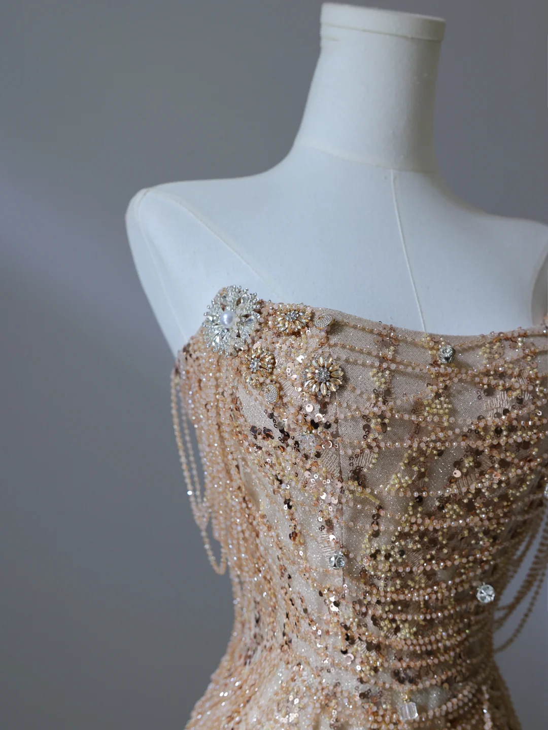 Champagner-Gold, schulterfrei, Perlenbesetzt, Meerjungfrau, langes Ballkleid, Abendkleid, DP5306