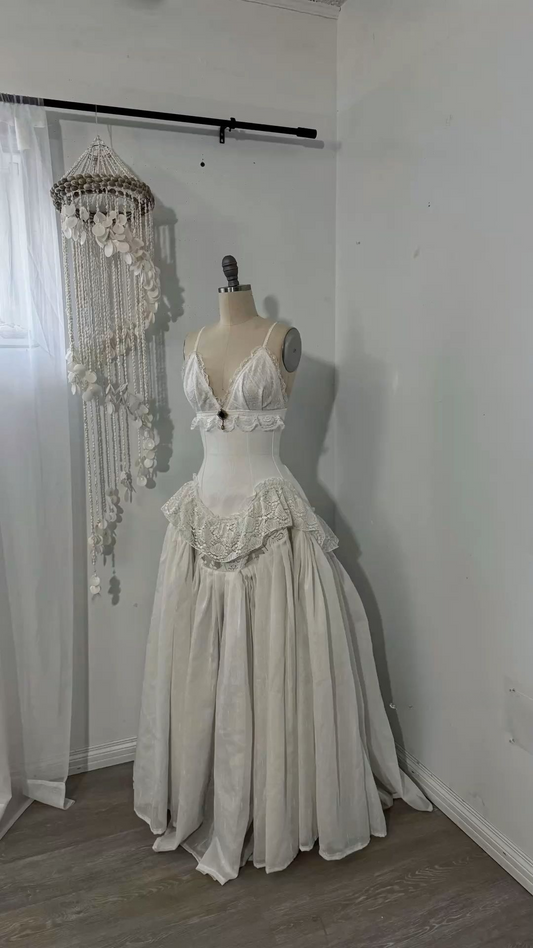White Straps V Neck A-Line Vintage Wedding Dresses Party Dresses, DP5581