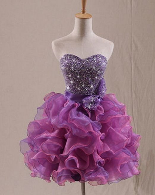 Lila trägerloses A-Linien-Kurzes Partykleid mit Rüschen, Geburtstags-Outfits, DP5760