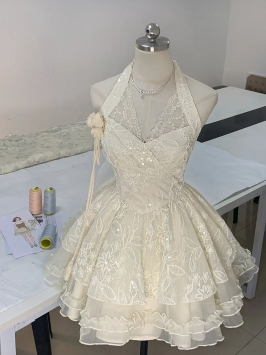 Schönes elfenbeinfarbenes Neckholder-A-Linien-Spitzen-Kurzpartykleid mit Geburtstagsoutfits, DP5762