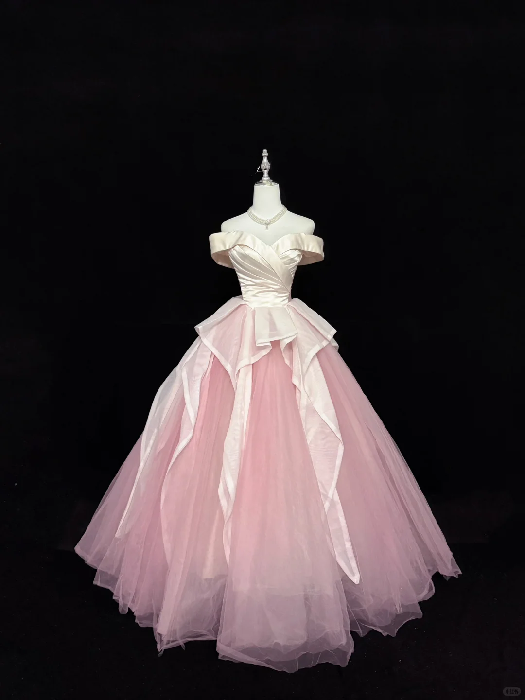 Elegant Pink Off-the-Shoulder Ball Gown Quinceanera Dress Satin Tulle Ruffled Prom Gown DP8255