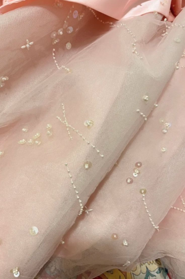 Robe de soirée rose romantique sans bretelles en satin et tulle perlé, coupe trapèze DP7926