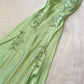 Robe de bal vintage verte à col en V et broderies, robe fourreau à volants, robe de soirée en satin, robe de fée DP6653