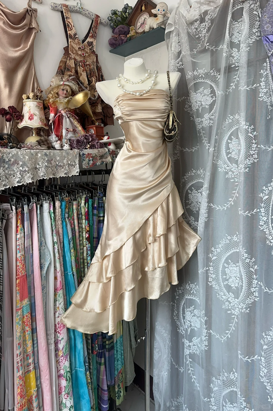 Vintage Champagne Strapless Pleated Mermaid Short Tiered Party Dress Homecoming Dress DP6382