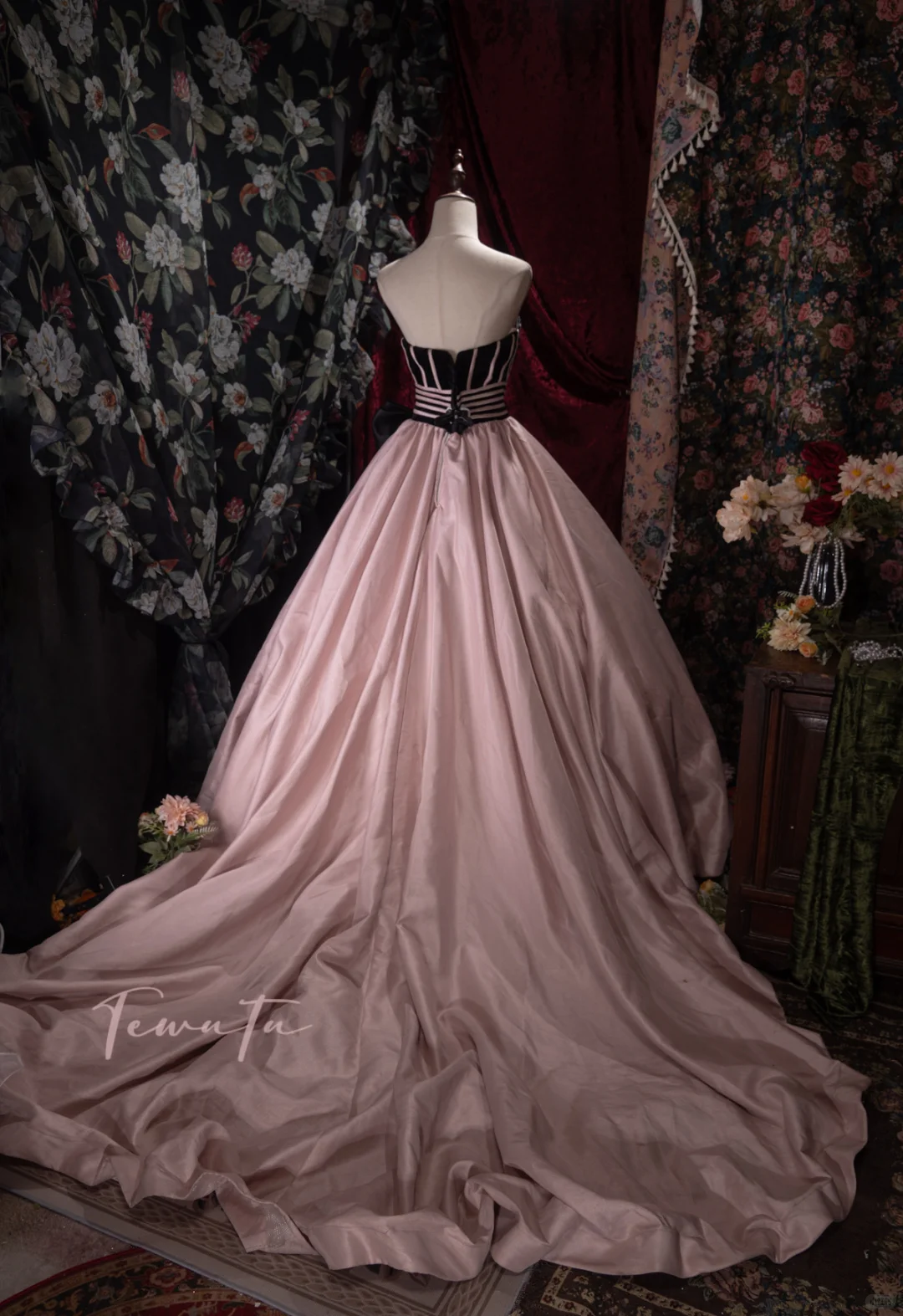Elegant Pink  Black Striped Bodice Sweetheart Strapless Bow Ball Gown DP8345
