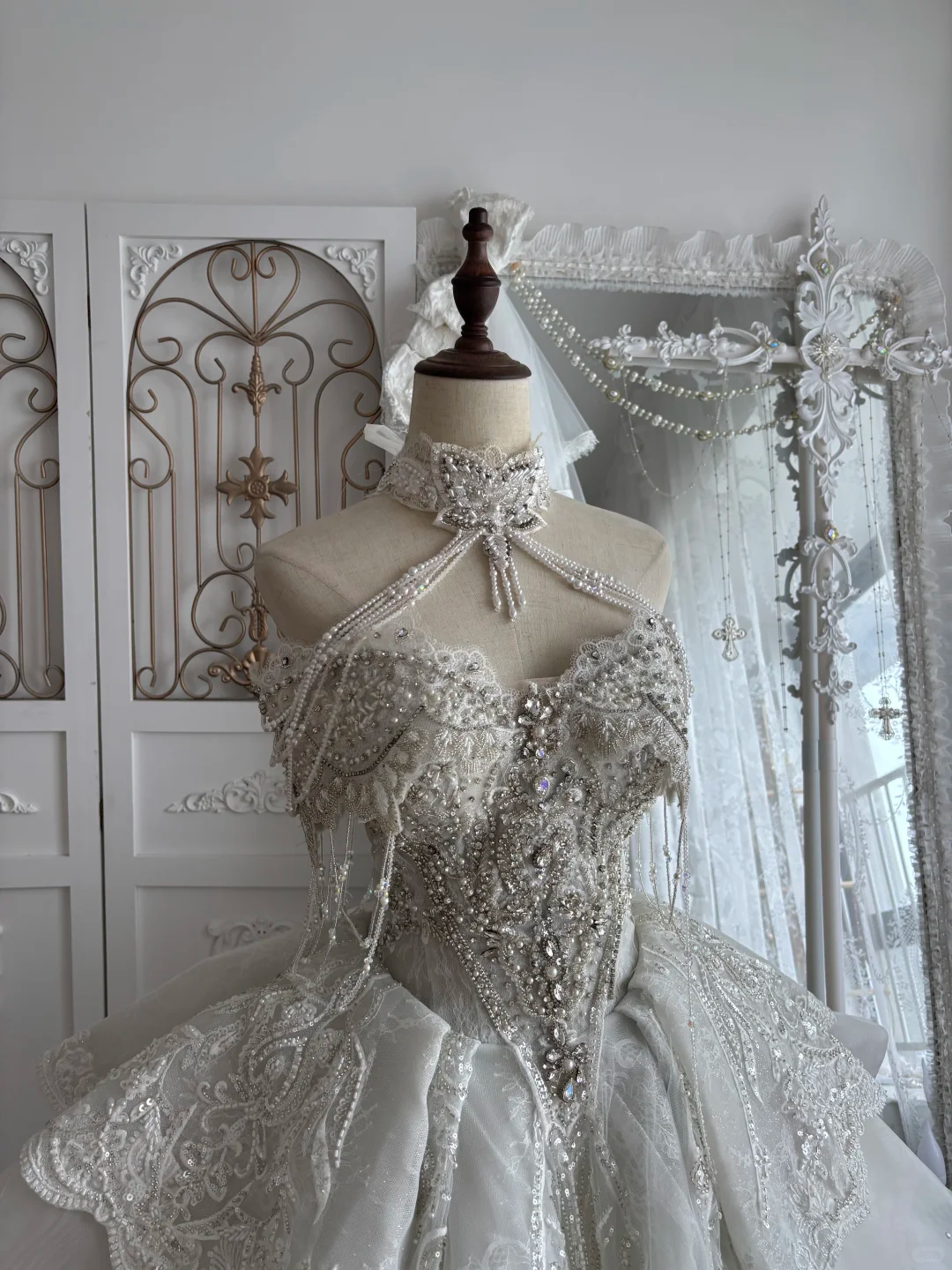 Fairycore White Halter Neck Corset Homecoming Dress Beaded Lace Short –  DSProm