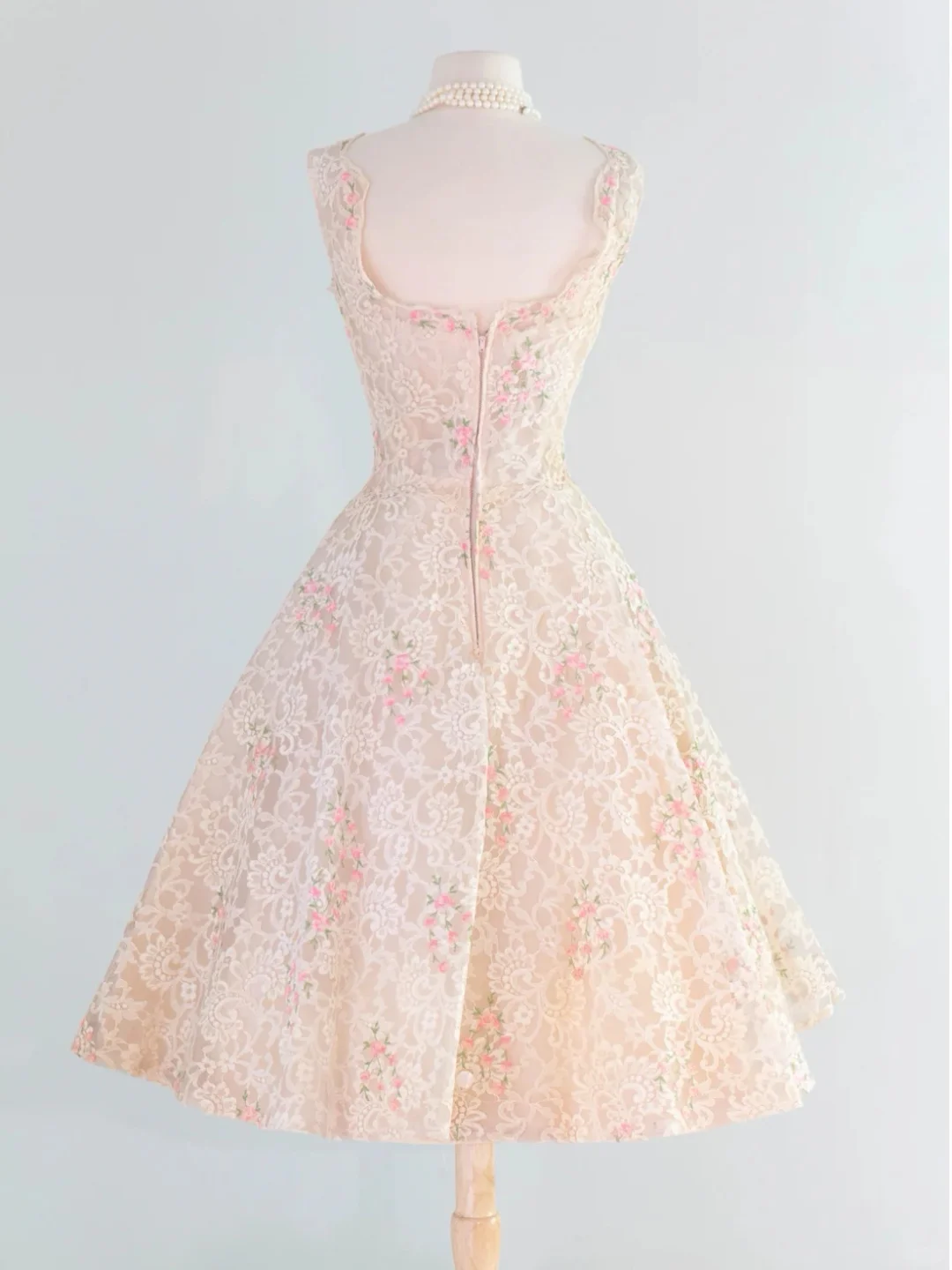 Retro Pink Floral Exquisite Embroidery Design A-Line Short Homecoming Dress Party Dress DP6216
