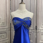 Vintage königsblaues trägerloses Satin-Abendkleid mit Perlenbesatz und Schleppe, formelles Ballkleid DP7594