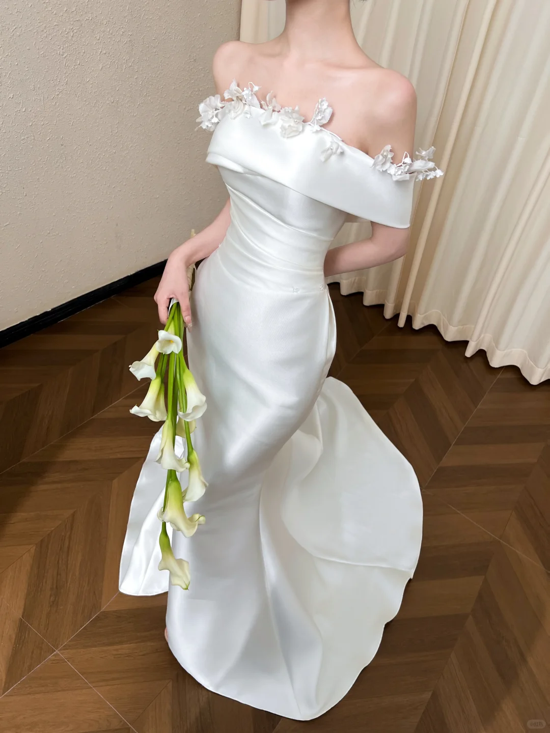 Gorgeous Off-the-Shoulder Satin Mermaid Wedding Dress 3D Floral Neckline Bridal Gown DP8315