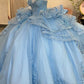 Robe de bal de quinceañera bleu clair glamour, bustier cœur, tulle à volants, broderie florale perlée scintillante DP7141