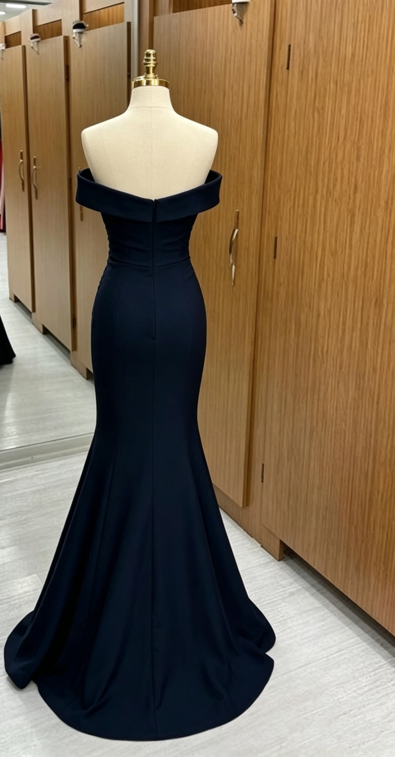 Elegant Navy Blue Off-the-Shoulder Mermaid Prom Dress DP8522