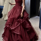 Elegantes weinrotes, trägerloses Sweetheart-Glitzer-Tüll-Ballkleid mit Rüschen und mehreren Lagen für Sweet 16/Quinceañera DP8364