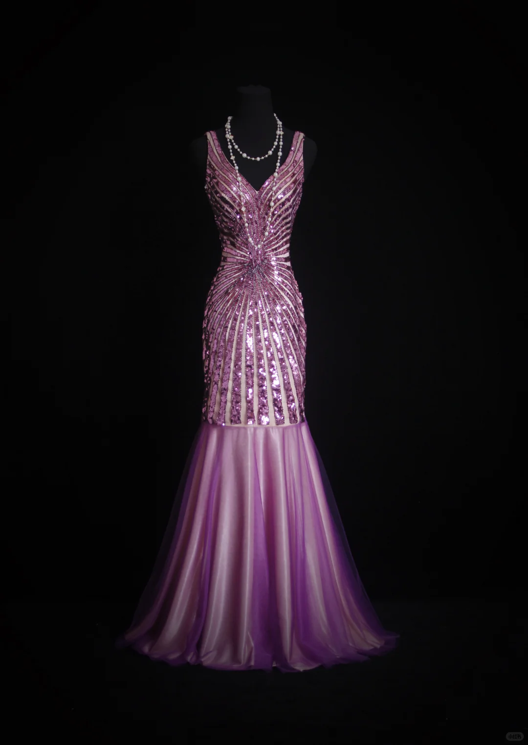 Glamorous Lavender Mermaid Sequin Beaded Sparkly V-Neck Sleeveless Formal Evening Gown DP7372