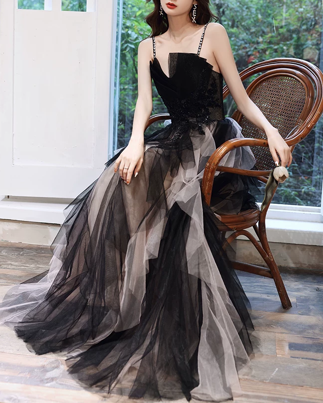 Elegant Black Ombre Tulle Spaghetti Straps Lace Appliques A‑Line Long Evening Gown DP8825