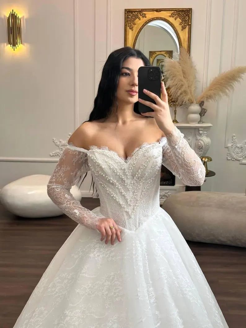 Vintage Ivory Off-the-Shoulder Long Lace Sleeve Beaded Sweetheart A-Line Wedding Dress DP8610