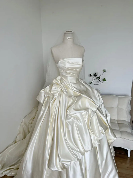 Romantic Strapless Draped Ivory Satin Wedding Dress 3D Ruffle Long Train Wedding Dress DP8588
