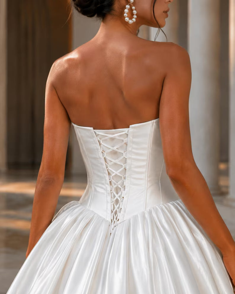 Vintage Ivory Strapless Sweetheart Satin A-Line Wedding Dress DP8602