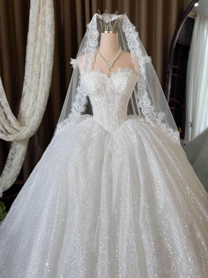 Romantic Sweetheart Sparkly Glitter Lace Veil A-Line Wedding Dress DP8587