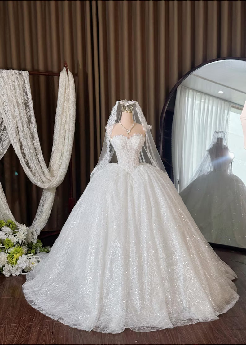 Romantic Sweetheart Sparkly Glitter Lace Veil A-Line Wedding Dress DP8587