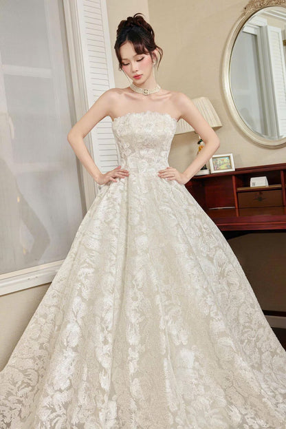 Elegant Strapless Floral Lace Embroidery A-Line Wedding Dress DP8597