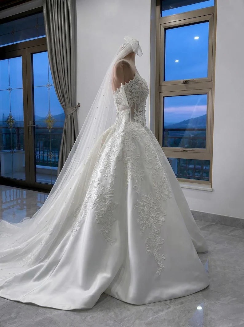 Elegant Sweetheart Off-the-Shoulder Long Sleeve Lace Satin Wedding Dress DP8590