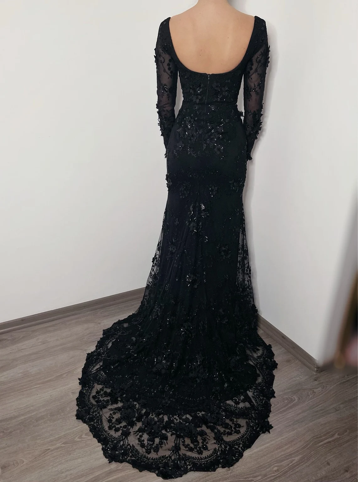 Black Gothic elegant 3D floral beaded wedding dress, open back train tulle gown,DS9580